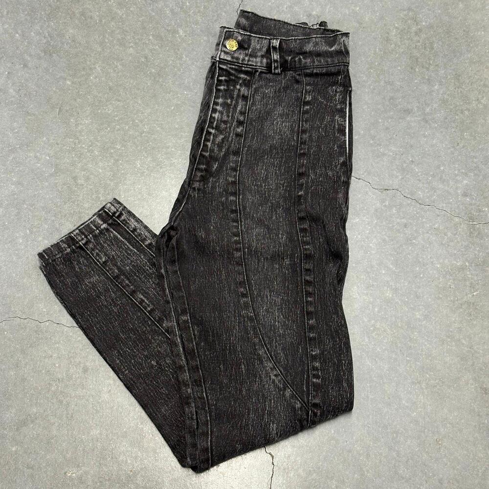 Black Cat D’Jeans Revolt